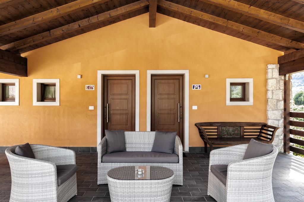 לינה וארוחת בוקר דרו Maso Agritur Santa Lucia מראה חיצוני תמונה