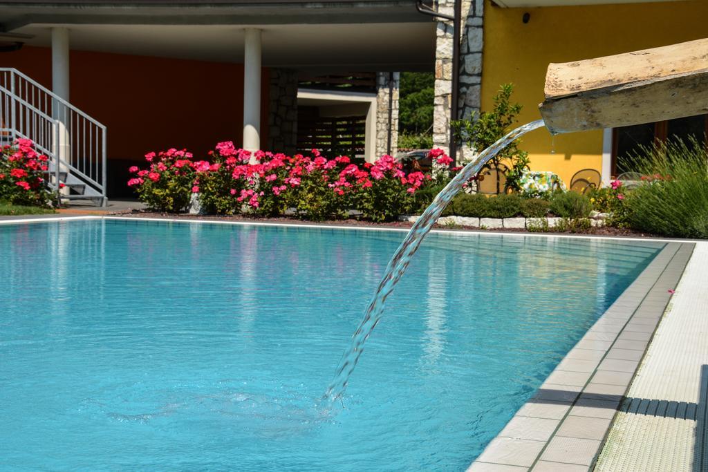 לינה וארוחת בוקר דרו Maso Agritur Santa Lucia מראה חיצוני תמונה